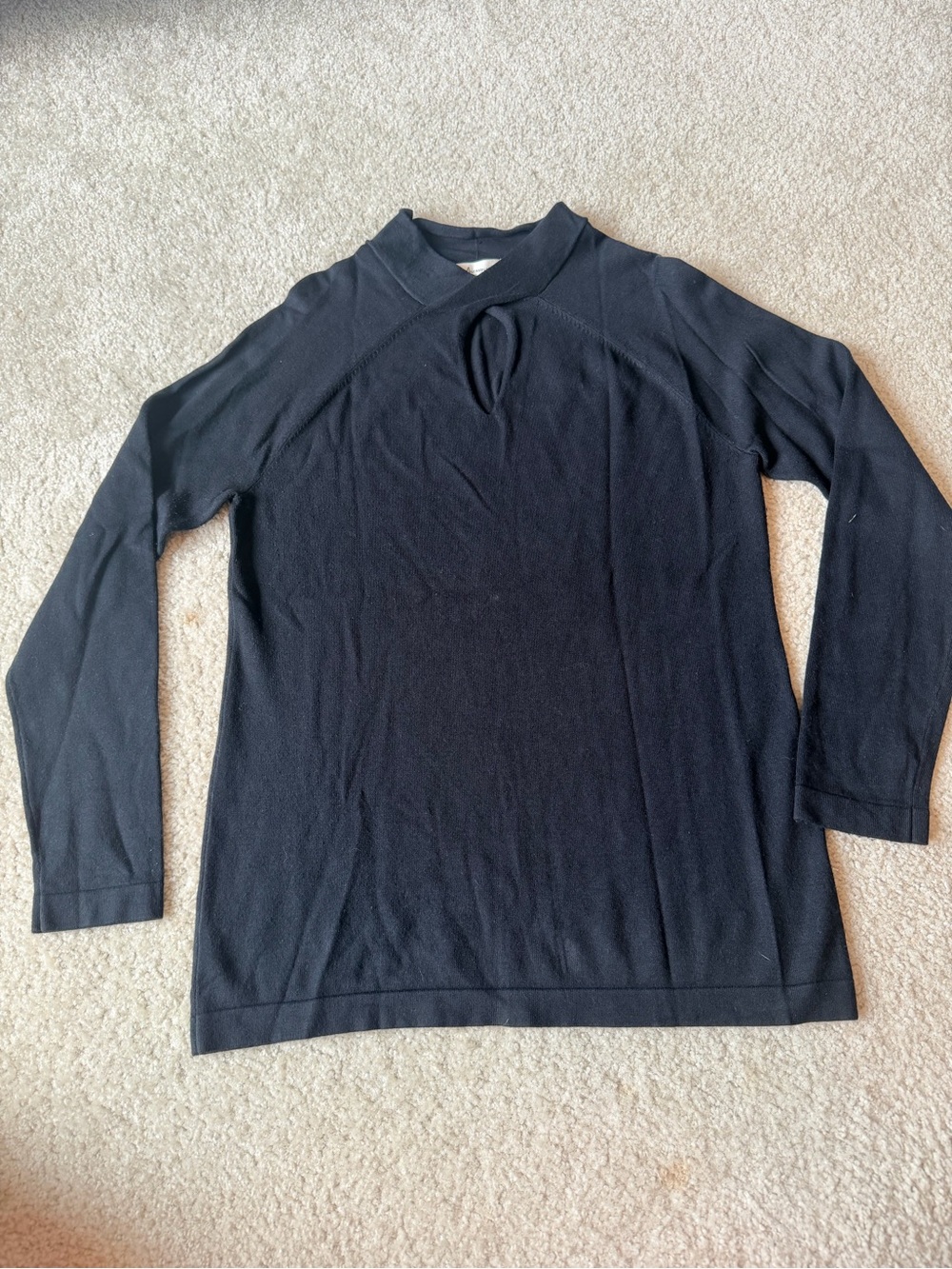 Neiman Marcus black twist-neck keyhole sweater size large